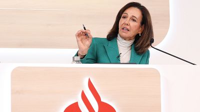 El Ibex 35 cumple con los deberes de paridad: Bankinter, Iberia y Redeia tienen más mujeres que hombres en sus consejos