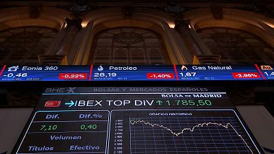 El IBEX 35 vuelve a cerrar en rojo y cae un 3,44 % tras la tregua de este martes