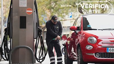 ¿Cuántos impuestos pagamos por cada litro de gasolina?