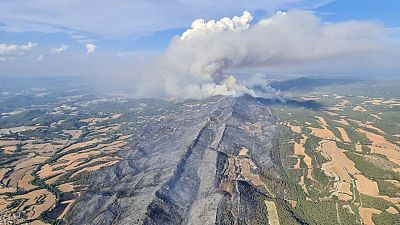 L'incendi de la Conca de Barberà i l'Anoia arrassa 1.400 hectàrees