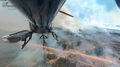 Un incendio en Argamasilla de Calatrava, Ciudad Real, sigue sin control y ha quemado 400 hectáreas