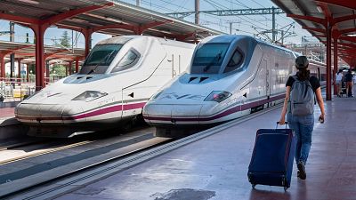 Una nueva incidencia de Renfe suspende la circulación de trenes de alta velocidad en Sevilla durante más de tres horas
