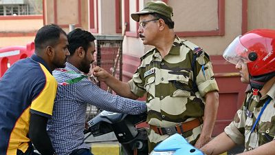 India recupera los vuelos con Pakistán en más de 30 aeropuertos tras una primera jornada sin violencia