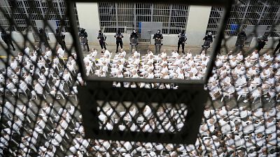 Un informe denuncia presos hacinados en El Salvador y una cárcel de alta seguridad a un tercio de su capacidad