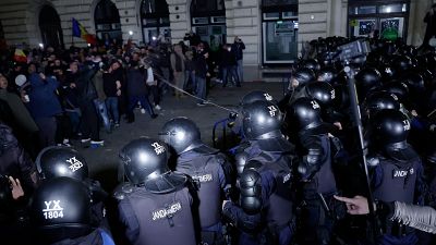 La inhabilitación de la candidatura de Georgescu deja incidentes en Rumanía con varios policías heridos