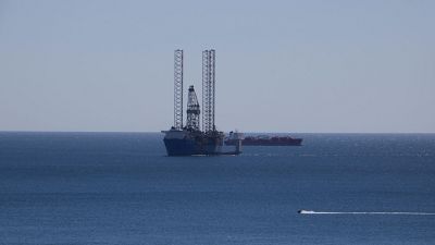 La plataforma d'operacions per segellar els pous submarins del projecte Castor  | ACN: Ariadna Escoda |