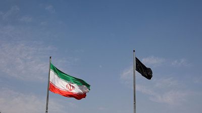 Irán dice que ha atacado un petrolero de EE.UU. en el golfo Pérsico y que está en llamas
