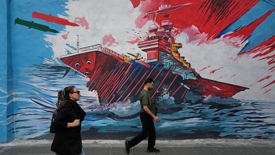 Irán confirma que continúa negociando con EE.UU. intercambiando propuestas a través de Pakistán