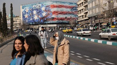 Turquía intenta mediar entre EE.UU. e Irán mientras Teherán advierte de que un ataque provocaría un conflicto regional