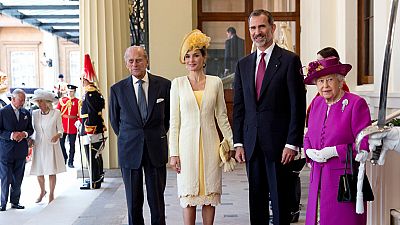 Isabel II recibe a los reyes en la primera visita de Estado a Reino Unido en 30 años