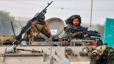 Israel envía más tropas a Gaza para combatir a Hamás mientras intensifica los bombardeos sobre la Franja