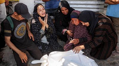 Israel continúa bombardeando Gaza y mata a 90 personas en 48 horas