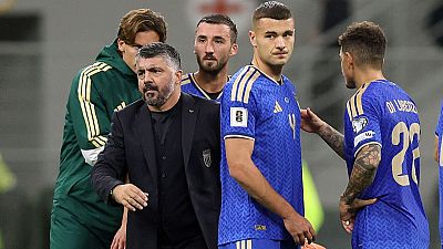 Gattuso e Italia se juegan a una sola corta el pase al Mundial. Gattuso e Italia se juegan a una sola corta el pase al Mundial.