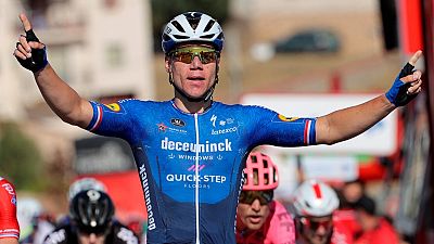 La Vuelta 2021 | Fabio Jakobsen vence al sprint y Taaramäe salva el maillot rojo La Vuelta 2021 | Fabio Jakobsen vence al sprint y Taaramäe salva el maillot rojo