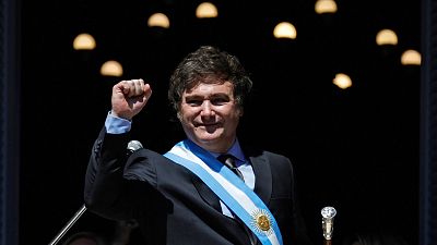 Milei jura el cargo como presidente de Argentina: "Hoy comienza una nueva era y el camino de la reconstrucción"