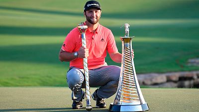 Jon Rahm sella el doblete en Dubai, con el título y la 'race'