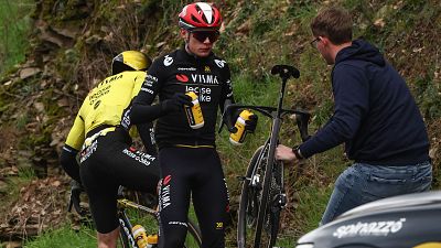 Jonas Vingegaard, baja para disputar la Volta a Catalunya por la caída sufrida en la París-Niza