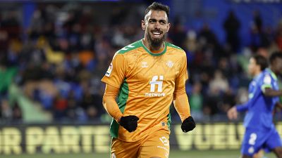 El Betis se reengancha a Europa con Borja Iglesias como protagonista