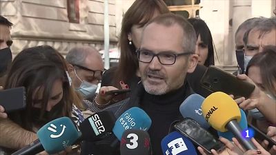 L'exvicepresident del Parlament, Josep Costa, queda en llibertat després de negar-se a declarar davant el TSJC L'exvicepresident del Parlament, Josep Costa, queda en llibertat després de negar-se a declarar davant el TSJC
