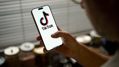 Uno de cada cinco jóvenes españoles pasa más de dos horas diarias en TikTok