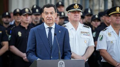 Juanma Moreno se reúne con Vox para negociar el futuro Gobierno de la Junta de Andalucía