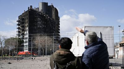 Julián, el conserje del edificio quemado en Valencia que alertó puerta por puerta: "Vi humo y empecé a avisar"