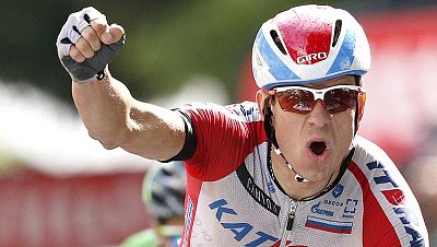 Kristoff se impone al sprint y deja a a Bauer y Elminger sin victoria