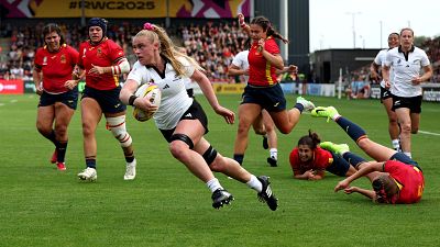 Jorja Miller anota un 'try' a España en el Mundial de Rugby