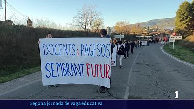 Les mobilitzacions docents es concentren a la zona de Tarragona amb talls i una manifestació