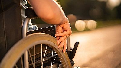 Una persona amb mobilitat reduïda