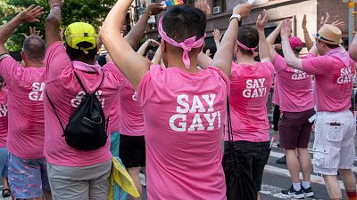 Entra en vigor la polémica ley "No digas Gay" en Florida, que prohíbe a los maestros hablar de su orientación sexual