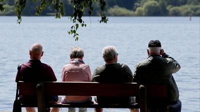 Longevidad récord y desafíos en dependencia y cronicidad: los mayores pueden llegar al 30% de la población en 2045