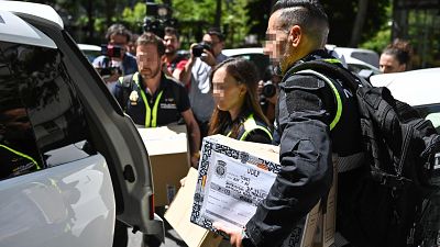 Lotes de 50.000 toneladas de petróleo, oro y níquel: los negocios de la trama investigada en el caso Plus Ultra