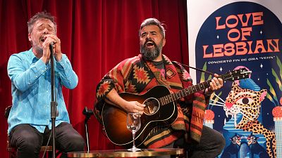 Love of Lesbian: "Somos como cerdas, se aprovecha todo"