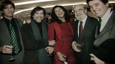 ¿Quiénes eran los amigos de Almudena Grandes y Luís García Montero? ¿Cómo era su pandilla de intelectuales?