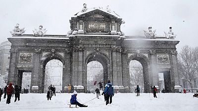 Madrid y Castilla-La Mancha suspenden las clases el lunes y el martes por la nevada