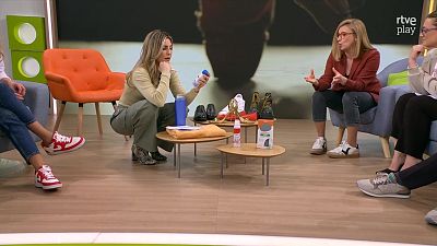 Per què ens fan pudor els peus i com evitar-ho? | L'altaveu - L'altaveu | Veure