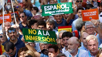 Miles de personas se manifiestan en Barcelona en defensa del castellano en las aulas de Cataluña