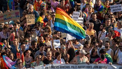 Cientos de miles de personas marchan en el Orgullo por el colectivo LGTBI+: "Es un grito contra el odio y la involución"