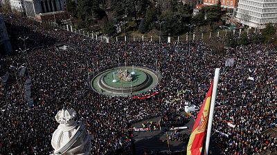 Una multitudinaria marcha en Madrid clama contra el "desmantelamiento" de la sanidad pública