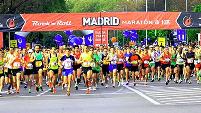 El presidente del Maratón de Madrid, Guillermo Jiménez, ha  señalado este martes que anoche mismo mantuvo conversaciones con el  Ayuntamiento de Madrid y con la Delegación del Gobierno para valorar  el atentado de la maratón de Boston y ha indicado q