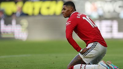 Marcus Rashford, delantero del United, no estará contra el Sevilla por lesión