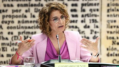 Montero reivindica la "legalidad" de los préstamos a Air Europa y Plus Ultra "avalados" por la Justicia