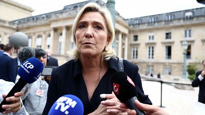 Marine Le Pen afronta el juicio por presunta malversación de fondos de la UE