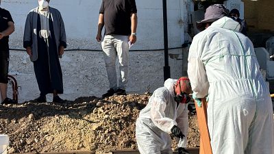 Marruecos pide a España que devuelva a los migrantes supervivientes y a los fallecidos en la entrada masiva a Ceuta