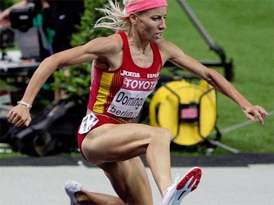 Catorce personas han sido detenidas en la tercer gran operación contra el dopaje en el deporte español, en la que se acusa a Marta Domínguez de suministrar sustancias dopantes. Catorce personas han sido detenidas en la tercer gran operación contra el dopaje en el deporte español, en la que se acusa a Marta Domínguez de suministrar sustancias dopantes.