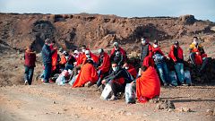 Más de 500 personas han llegado en las últimas 48 horas a las costas canarias en una decena de pateras