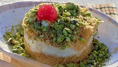 Receta de masa de fideos horneados con crema de leche libanesa