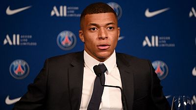 Mbappé eligió renovar por el PSG para seguir en Francia