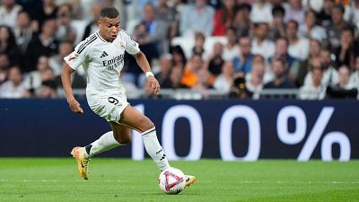 Mbappé se lesiona el bíceps femoral y dice adiós al derbi